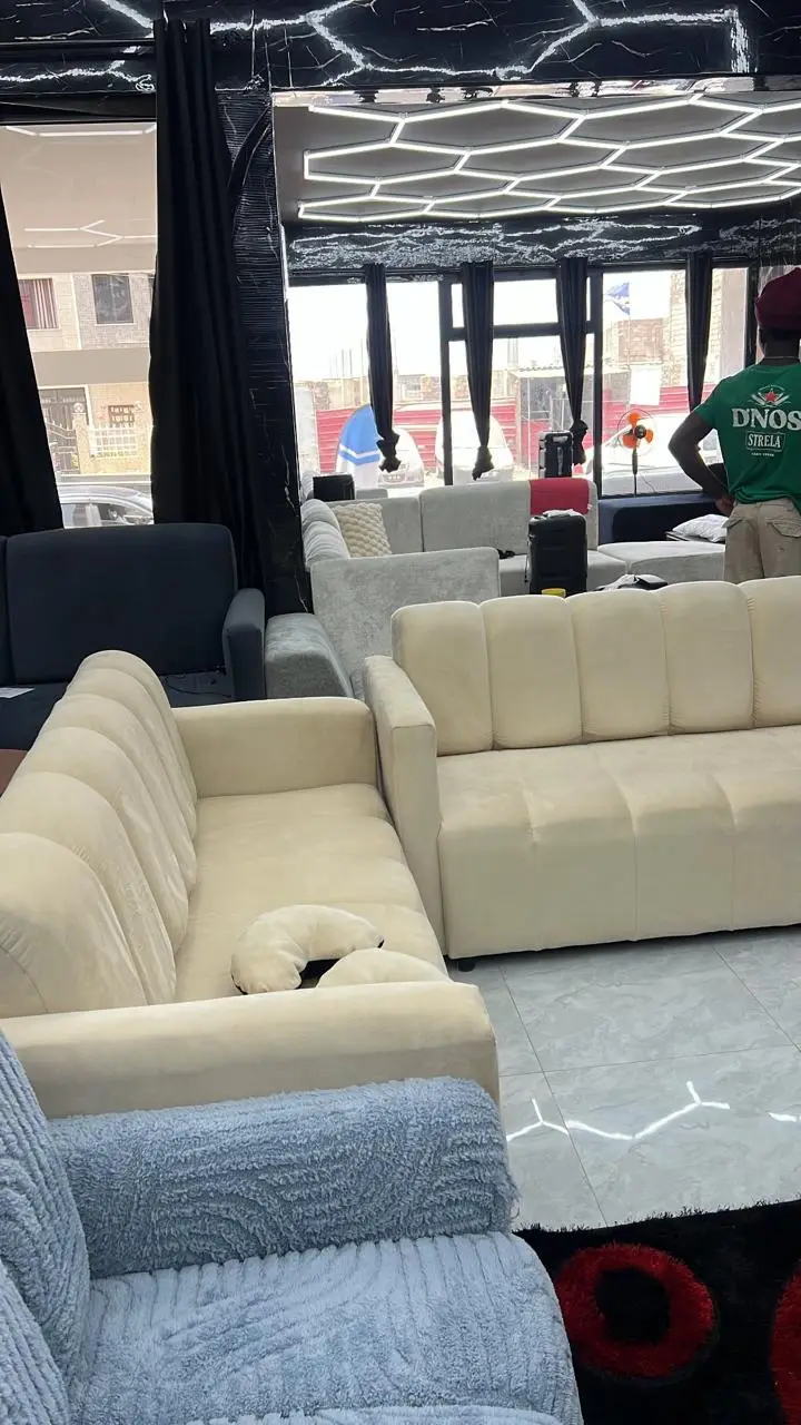 Conjunto de sofás bege